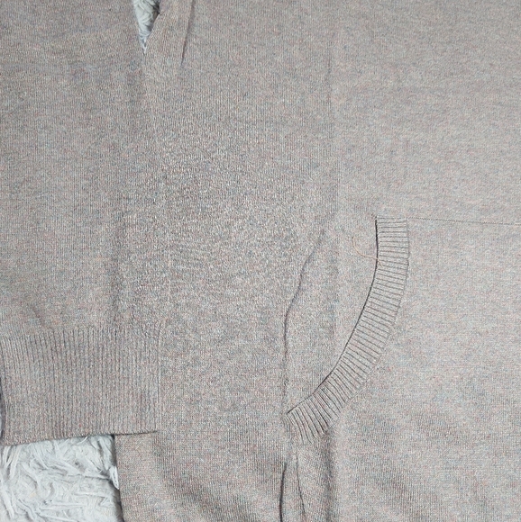 NWT Old Navy Static Gray Long Sleeve Hoodie Sweatshirt, XL - Picture 3 of 10